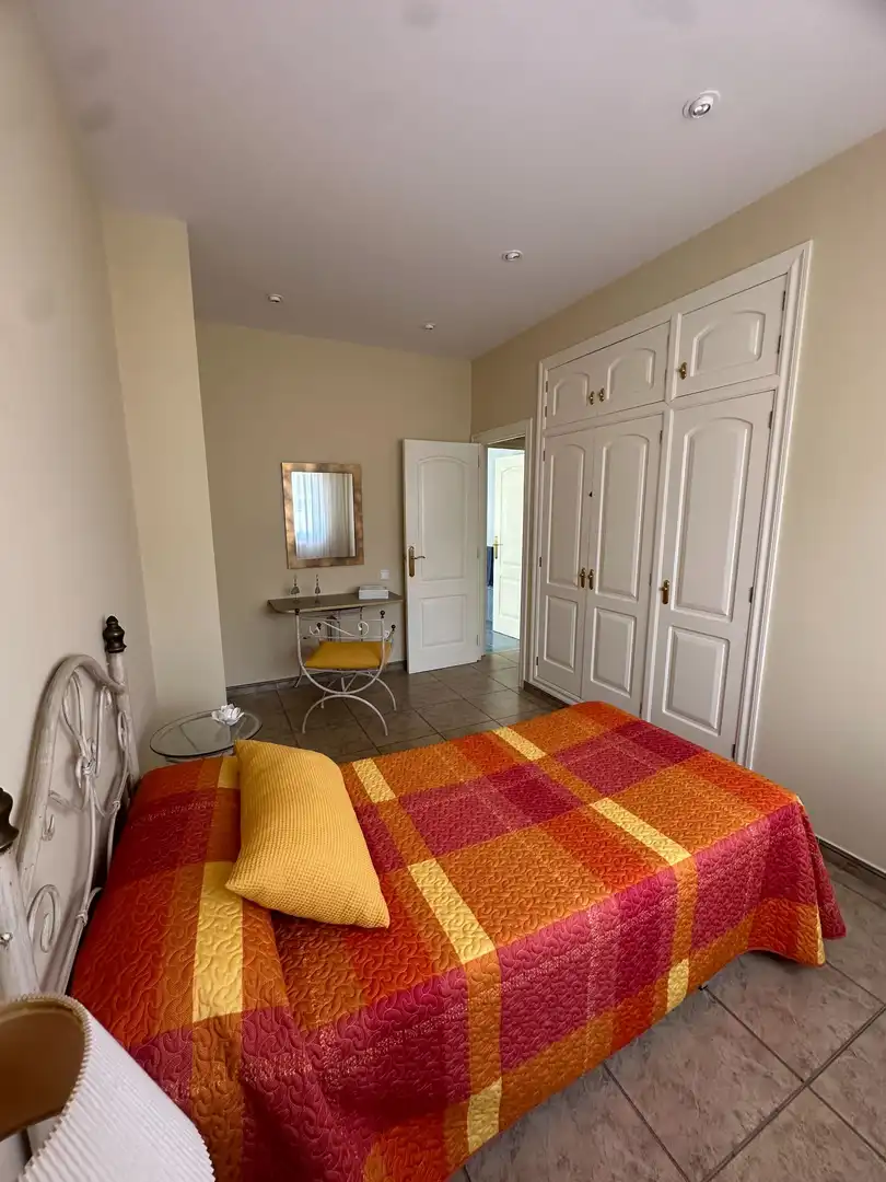 Habitación de Casa o chalet en venta en Montornès del Vallès con Aire acondicionado, Calefacción y Jardín privado