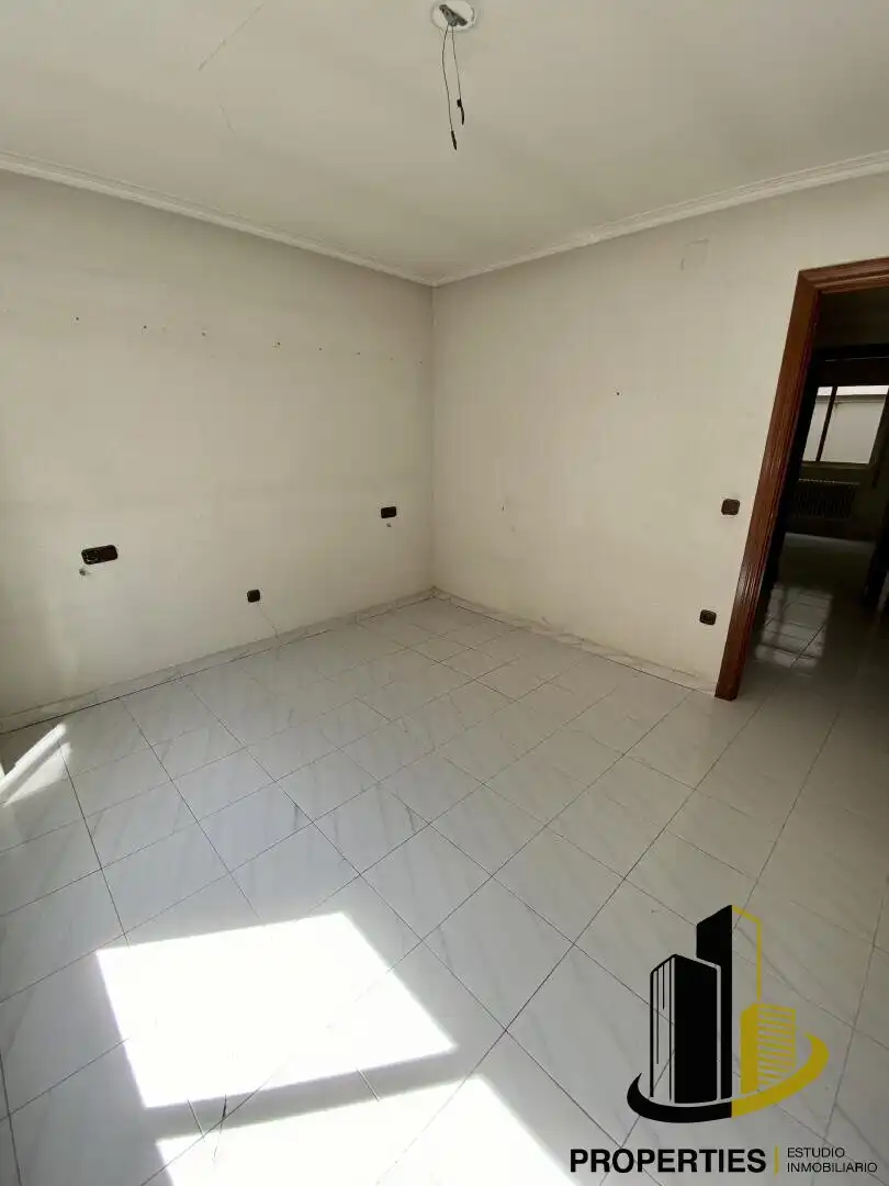 Flat for sale in Guijuelo