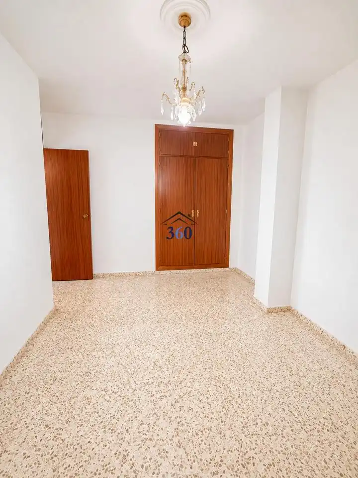 Habitación de Piso en venta en Cáceres con Aire acondicionado, Terraza y Amueblado