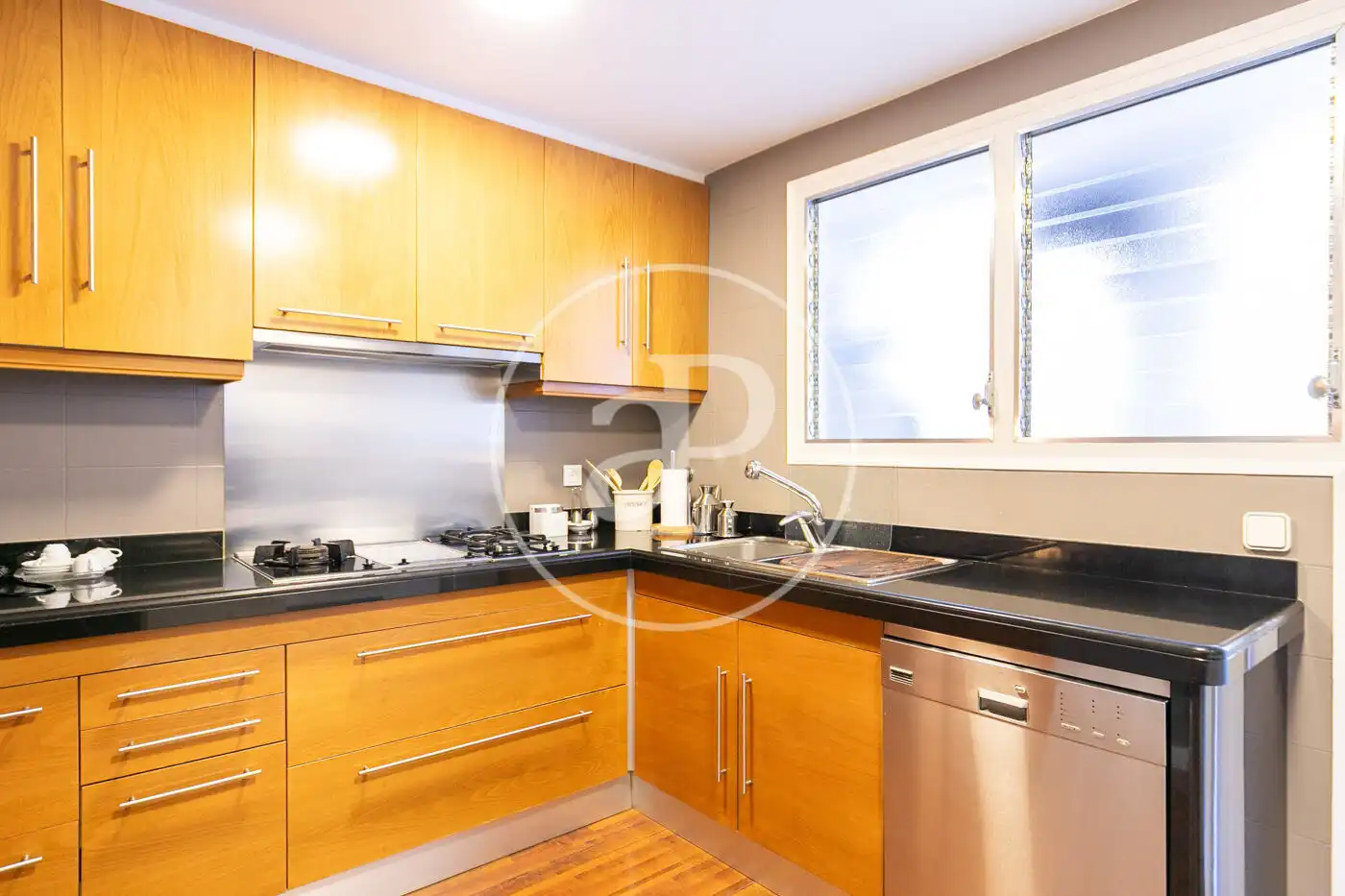 Cocina de Piso en venta en Barcelona con Aire acondicionado, Calefacción y Jardín privado