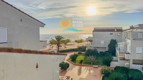 Foto 2 de Piso en venta en Marítim, 22, Salatar, Roses
