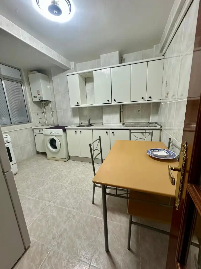 Cocina de Piso en venta en Valladolid con Calefacción, Trastero y Amueblado