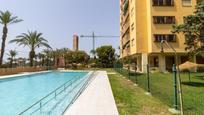 Piscina de Pis en venda en Roquetas de Mar amb Jardí privat, Terrassa i Balcó