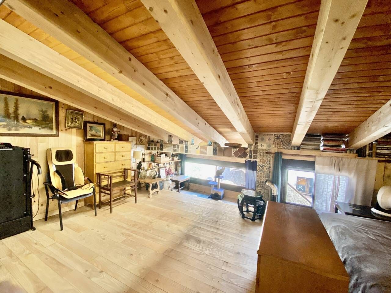 Living room of Duplex for sale in Sant Joan Les Fonts  with Heating, Storage room and Balcony