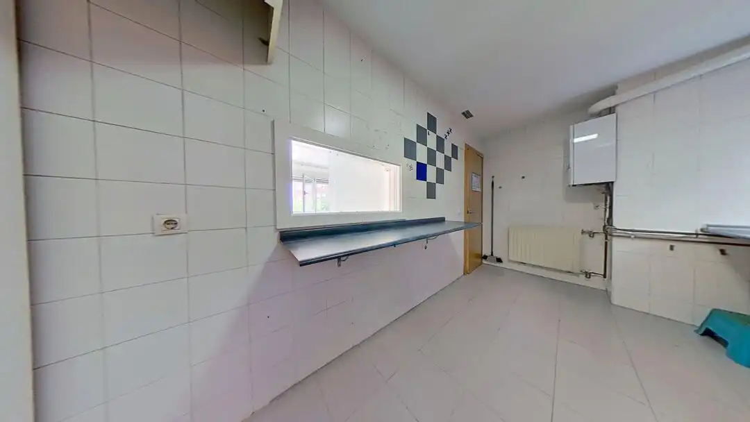 Appartamento con ascensore in affitto a Avenida de la Perla, imagen 12
