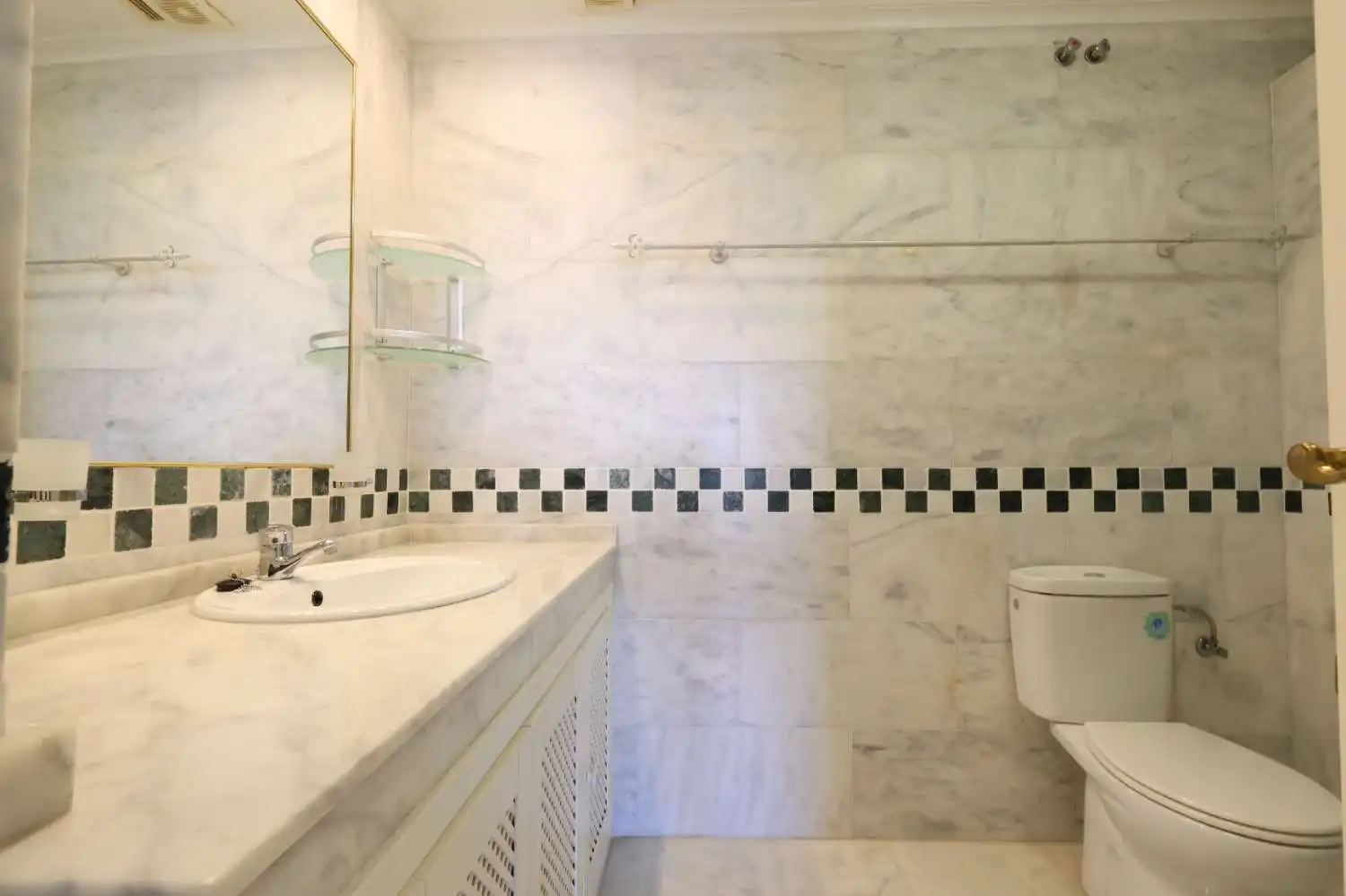 Baño de Apartamento en venta en Orihuela con Aire acondicionado, Calefacción y Terraza