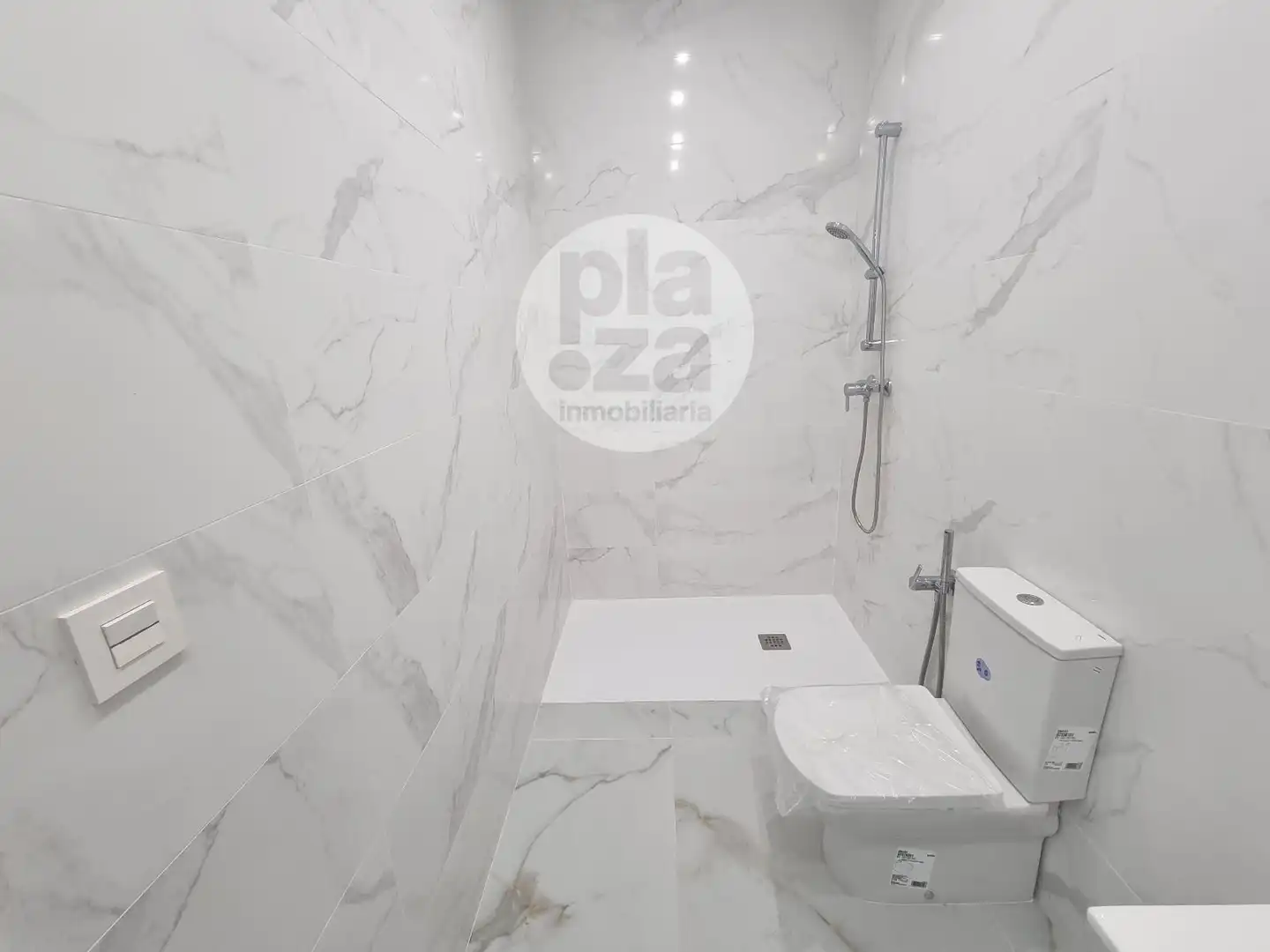 Baño de Piso en venta en Burgos con Calefacción