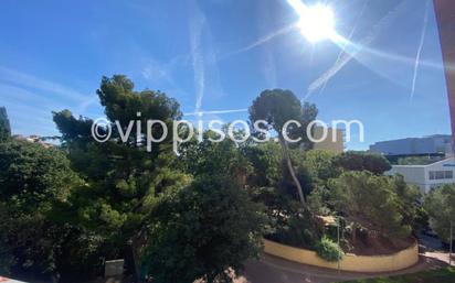 Exterior view of Flat for sale in  Barcelona Capital  with Heating, Private garden and Parquet flooring