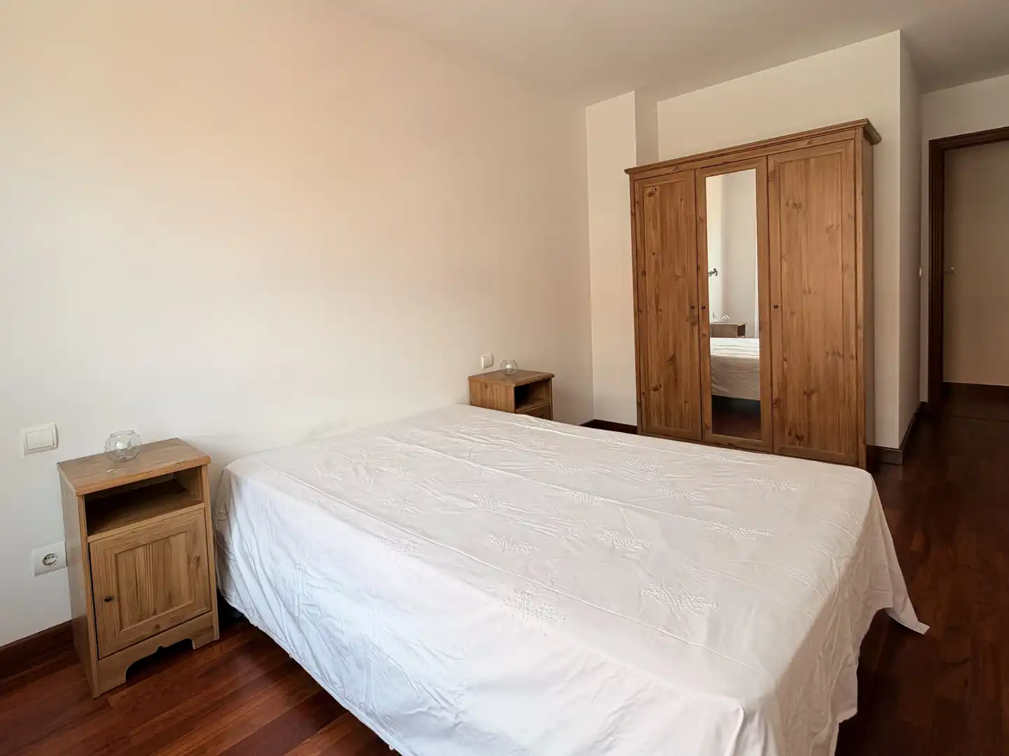 Dormitori de Pis en venda en Torrelavega  amb Parquet, Traster i Moblat