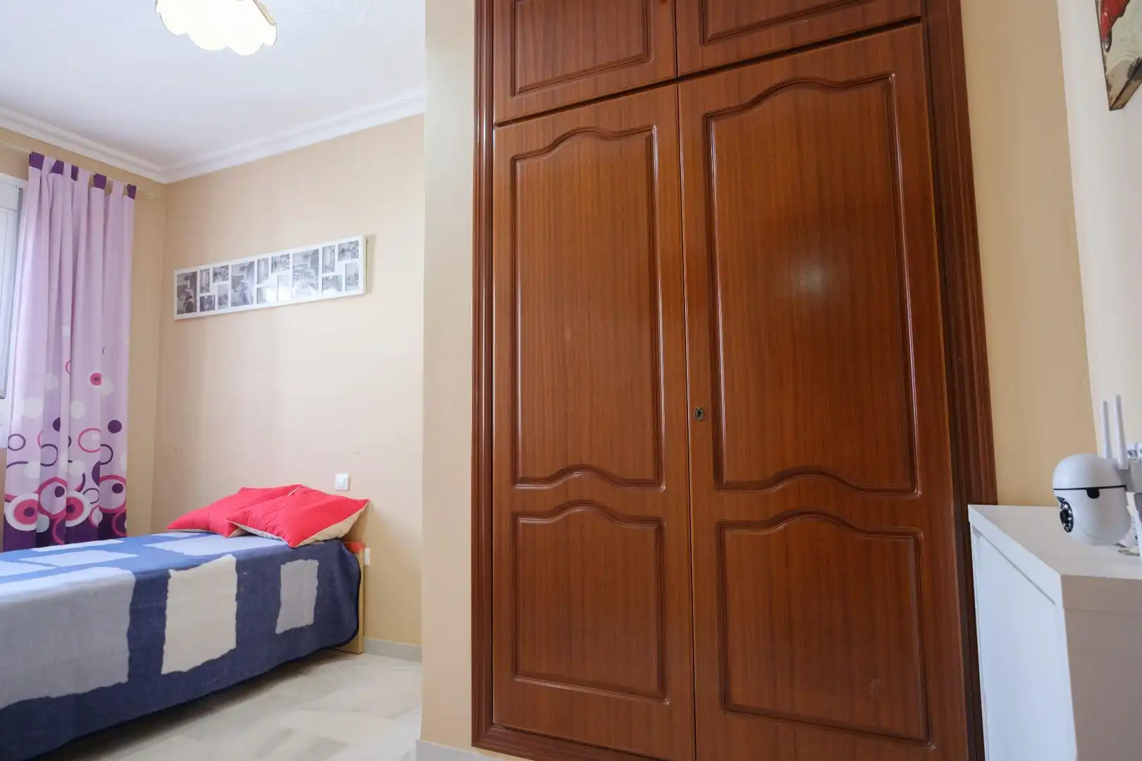 Dormitori de Casa adosada en venda en La Algaba amb Aire condicionat, Calefacció i Terrassa