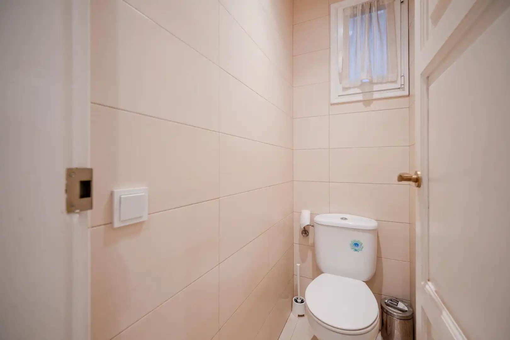 Bathroom of Flat for sale in Girona