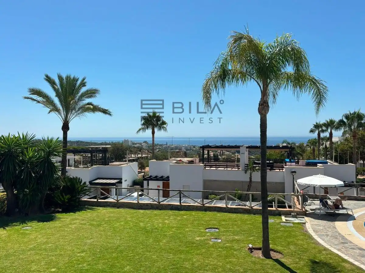 Vista exterior de Casa adosada en venta en Marbella con Aire acondicionado, Terraza y Trastero