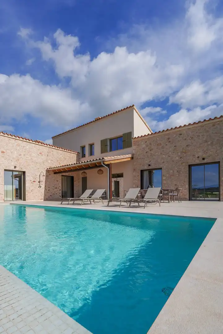 Vista exterior de Finca rústica en venda en Sineu amb Aire condicionat, Calefacció i Terrassa