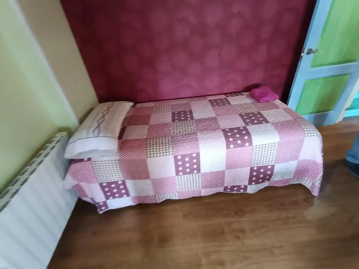 Dormitori de Casa adosada en venda en Llanes amb Calefacció, Jardí privat i Terrassa