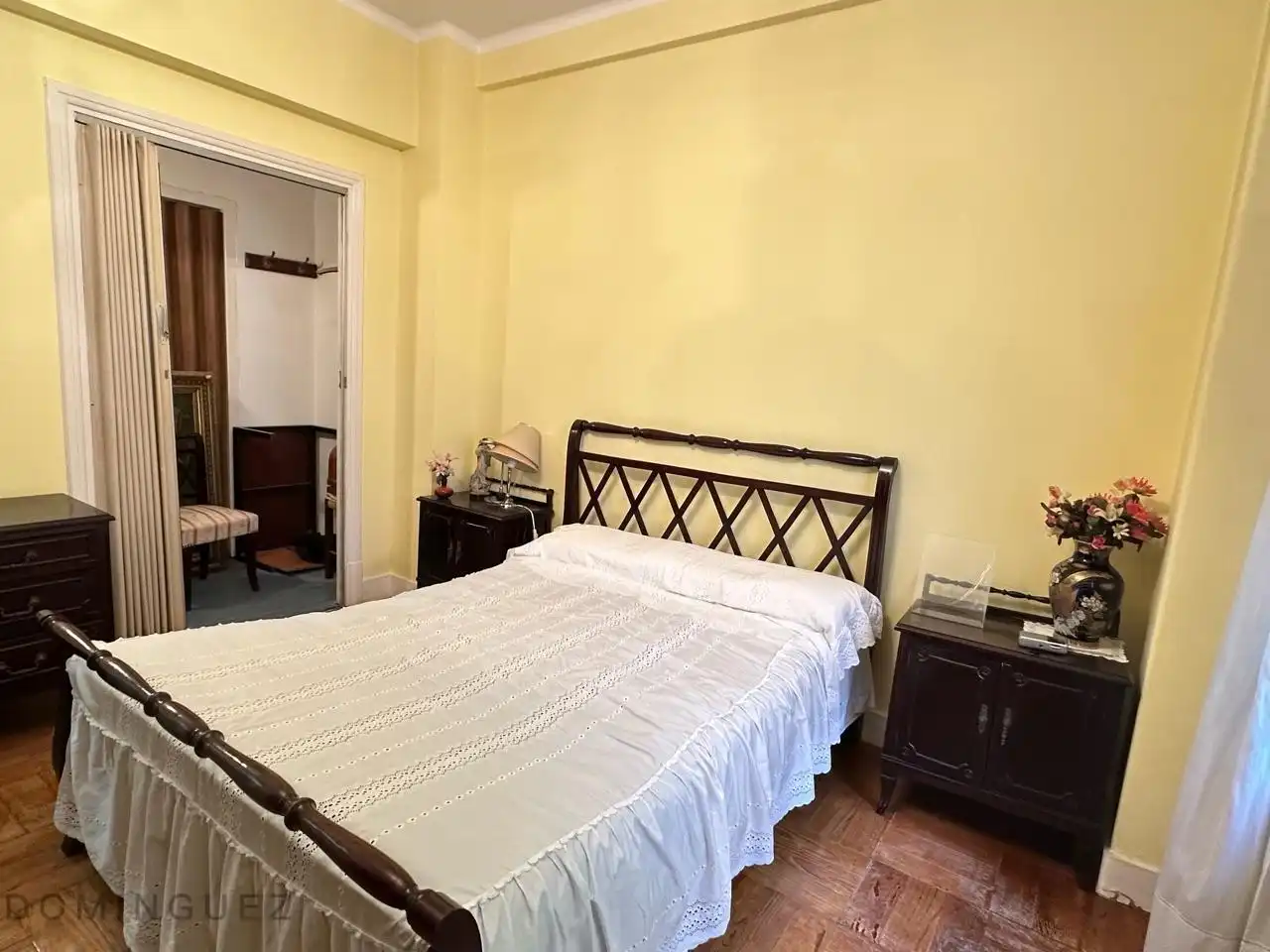 Dormitori de Pis en venda en Vigo  amb Calefacció i Parquet