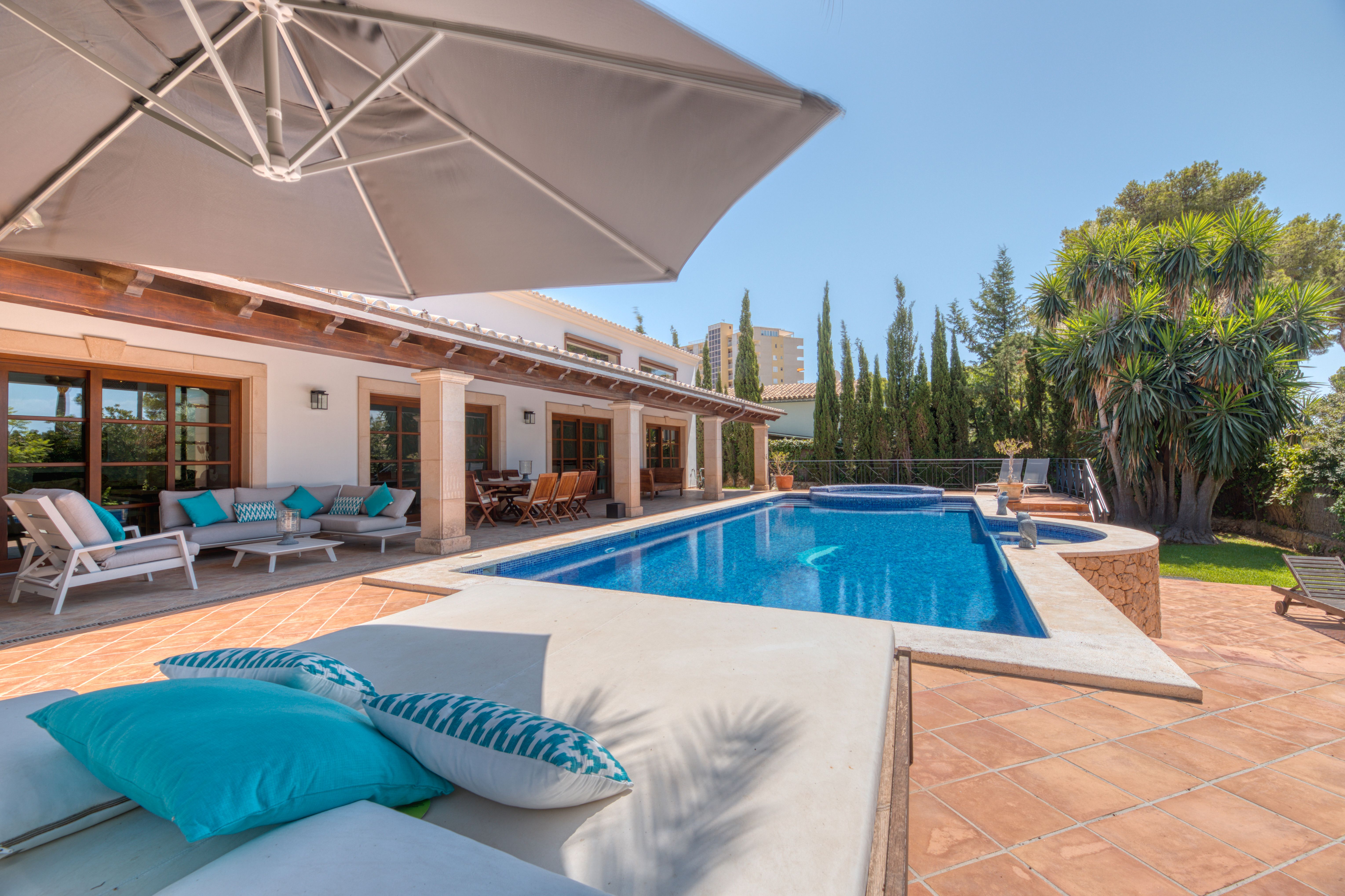 Piscina de Casa adosada en venda en Calvià amb Aire condicionat i Piscina