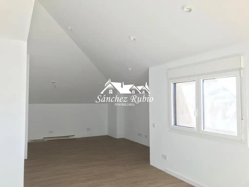 Sala d'estar de Àtic de lloguer en Galapagar amb Calefacció, Terrassa i Traster