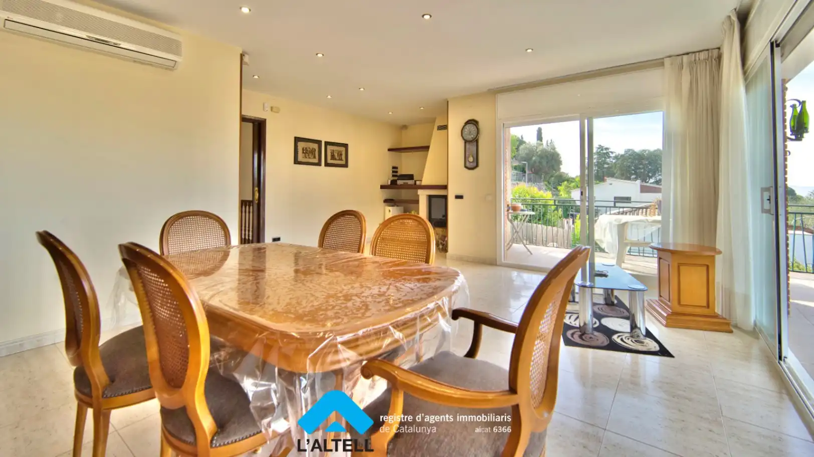 Comedor de Casa o chalet en venta en La Garriga con Aire acondicionado, Calefacción y Jardín privado