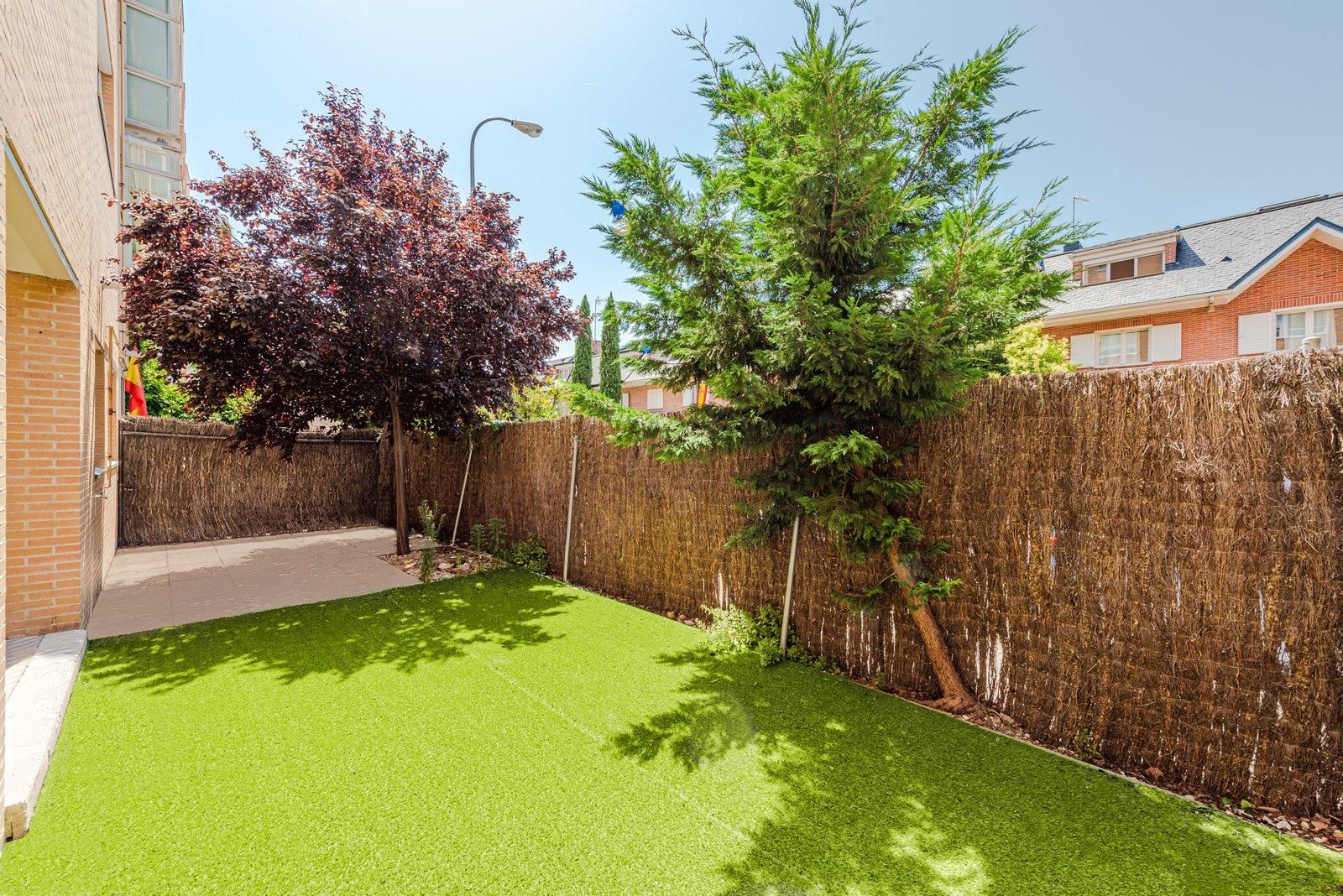 Terrace of Flat to rent in  Madrid Capital  with Air Conditioner, Terrace and Storage room