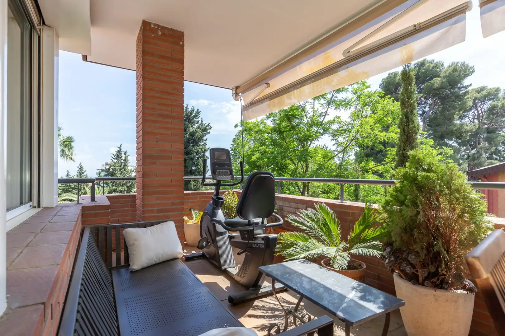 Terraza de Piso en venta en Esplugues de Llobregat con Aire acondicionado, Calefacción y Trastero