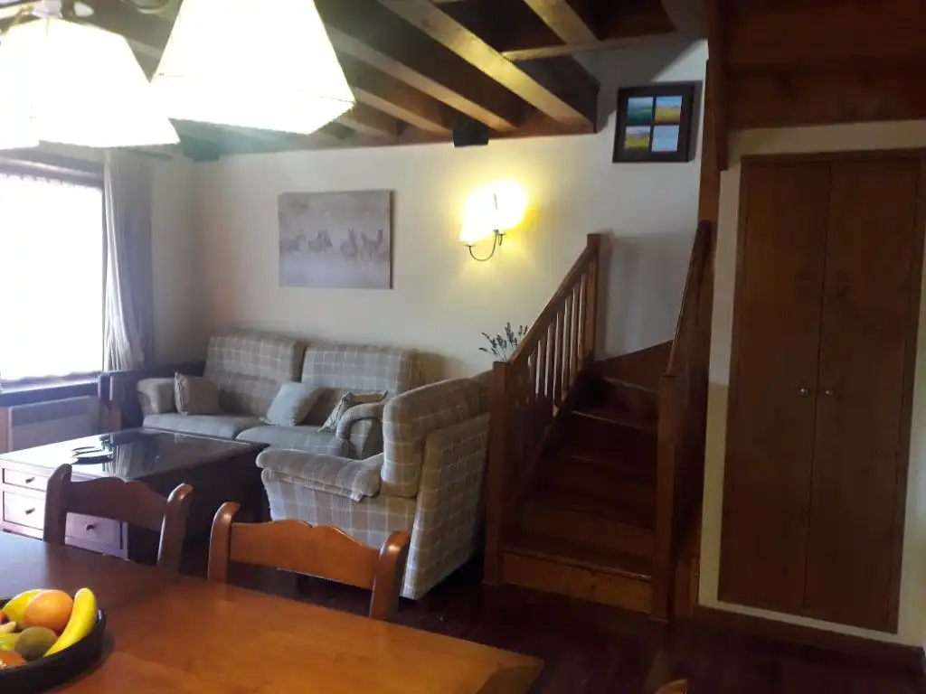 Terraced house with pool to rent in Avinguda del Segre 21, imagen 6