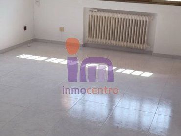 Haus mit Balkon zum Verkauf in Valdepeñas
