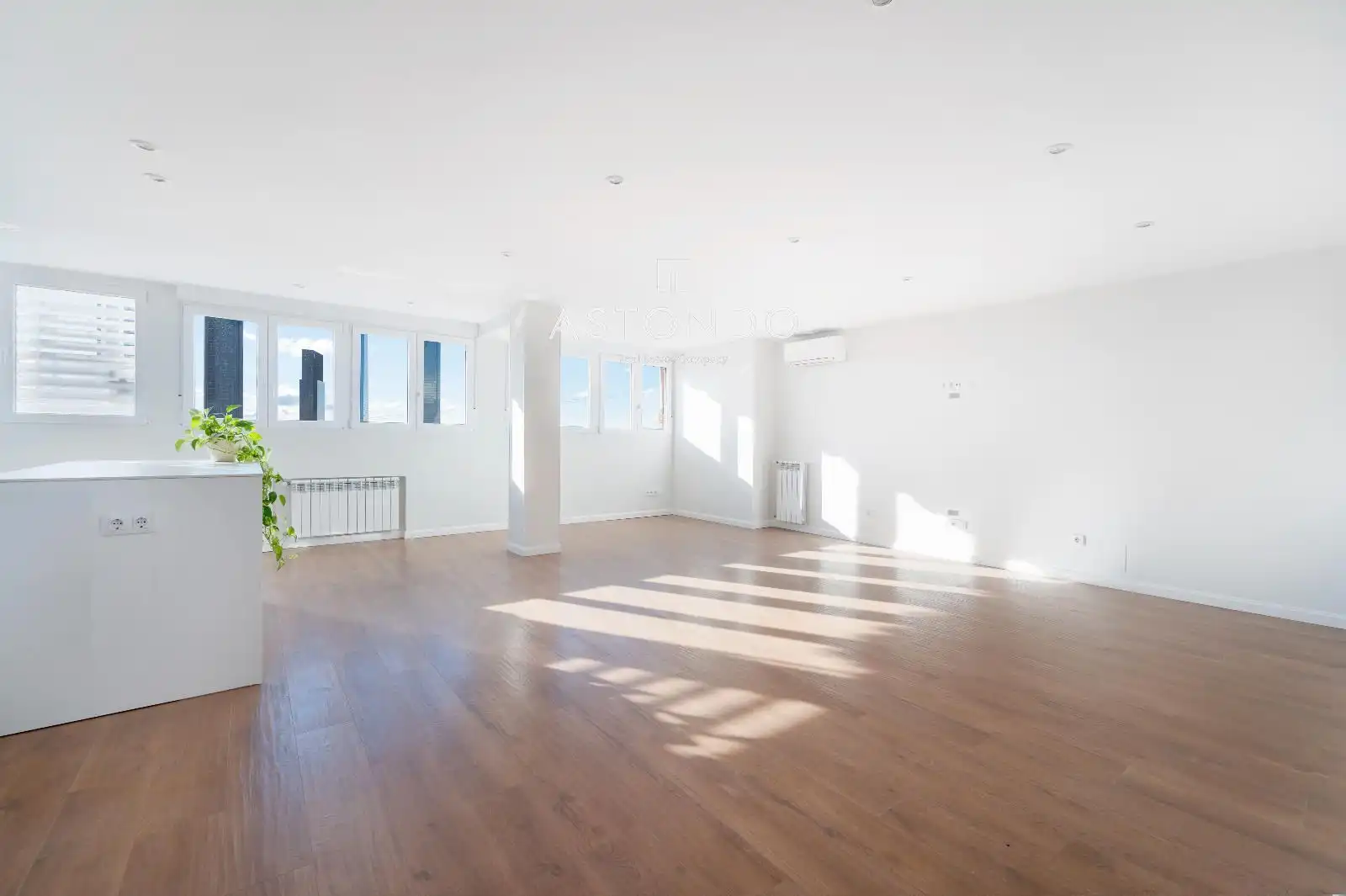 Sala de estar de Piso de alquiler en Madrid con Aire acondicionado, Calefacción y Piscina