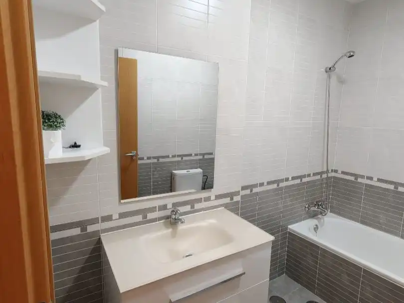 Bathroom of Flat for rent in Mocejón  with Furnished, Oven and Washing machine