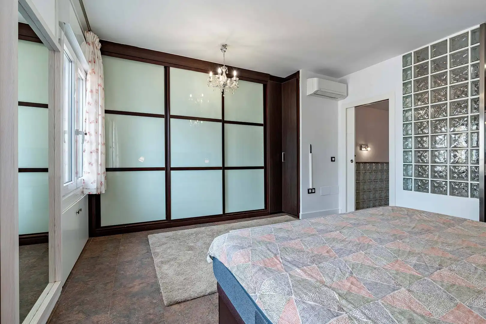 Bedroom of Detached homes for sale in Roquetas de Mar  with Air Conditioner and Community pool