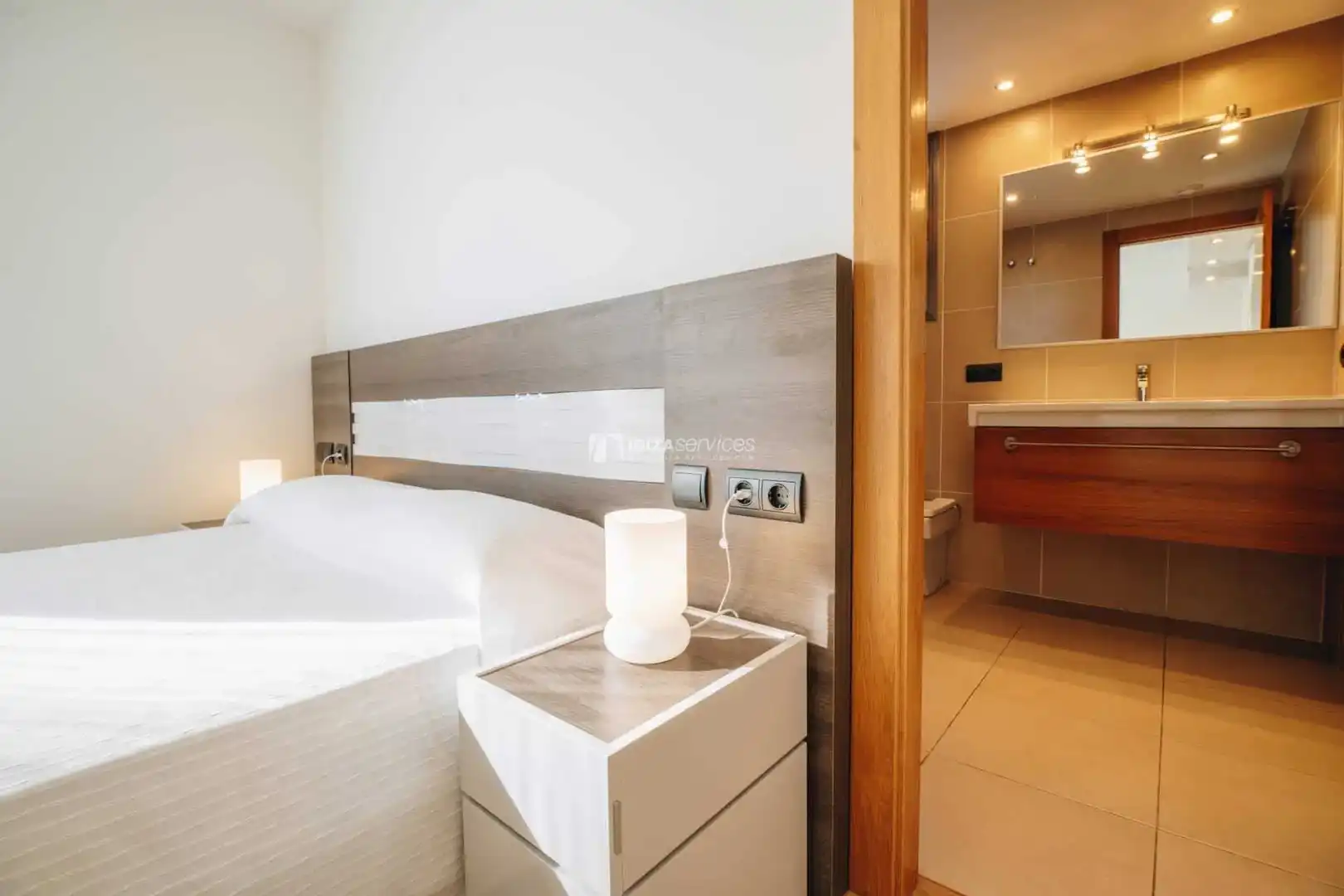 Flat for rent in Marina Botafoc - Platja de Talamanca