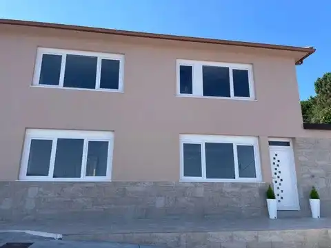 Außenansicht von Wohnung zur Miete in A Coruña Capital  mit Klimaanlage und Terrasse