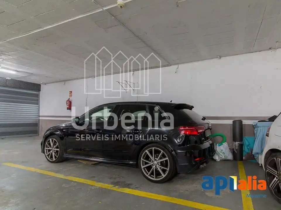 Parking de Piso en venta en Pineda de Mar con Calefacción y Terraza