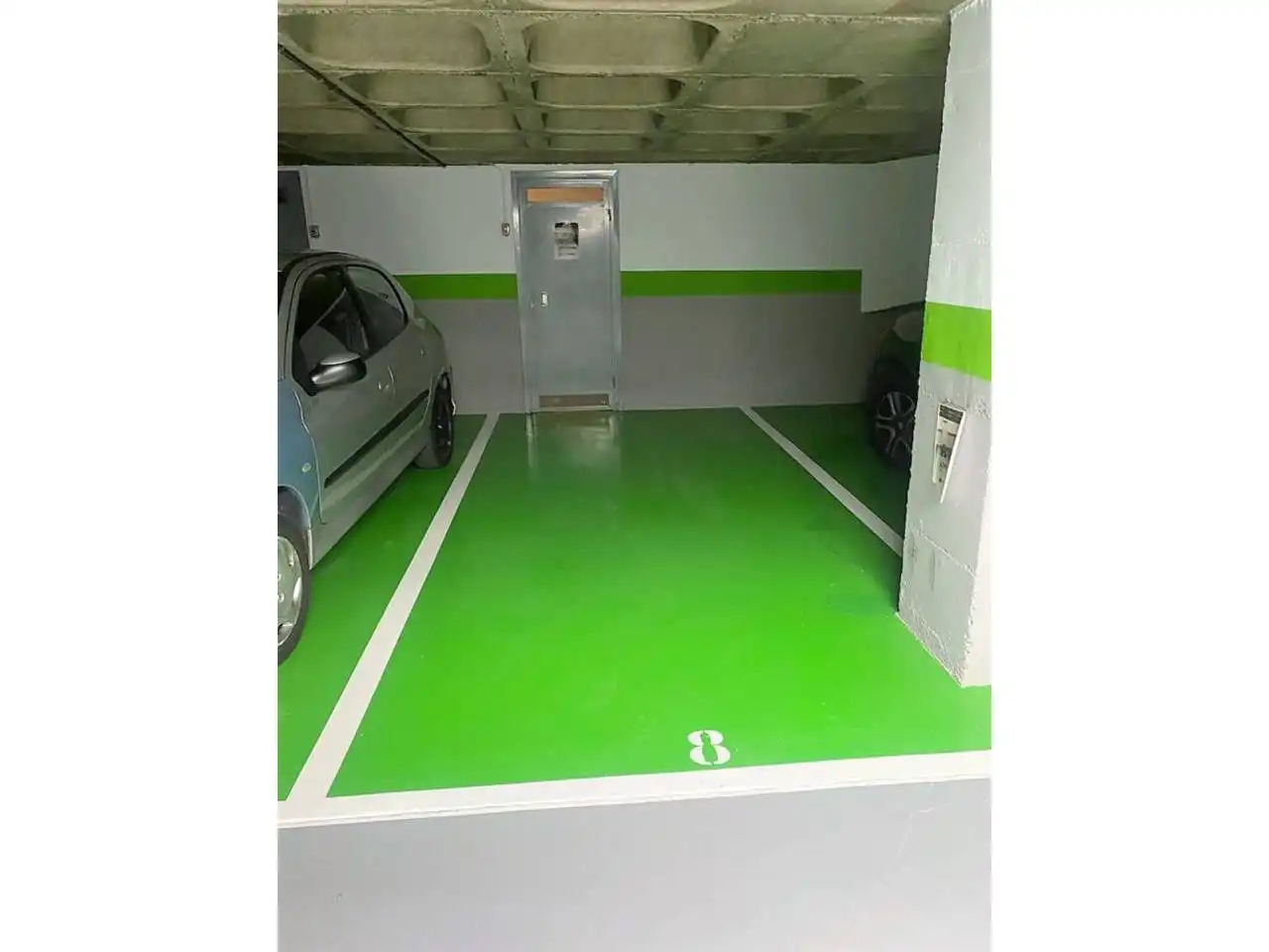 Individual with lift for sale in Centre