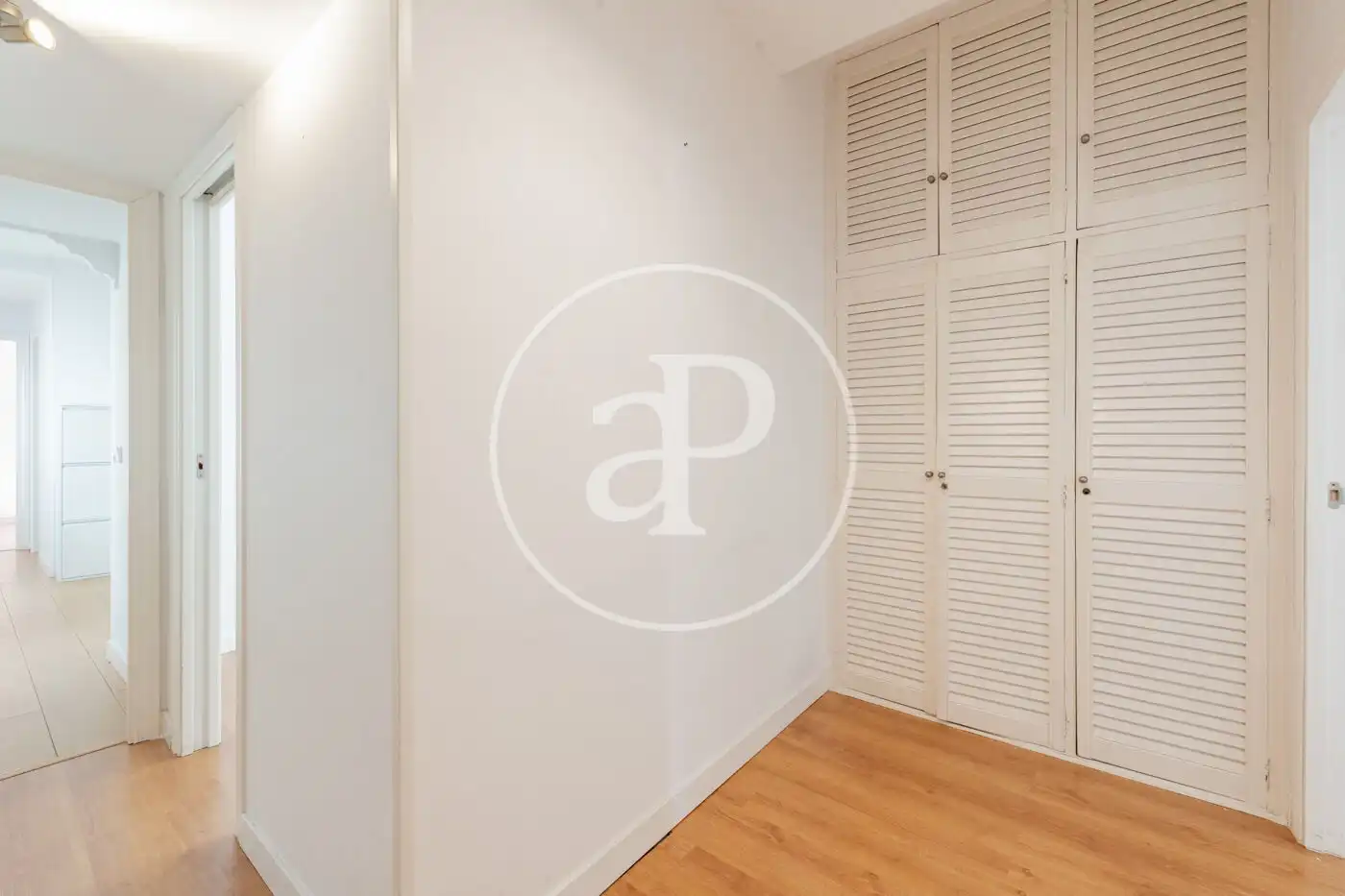 Flat with terrace for sale in Calle de Manuel Cortina, imagen 14