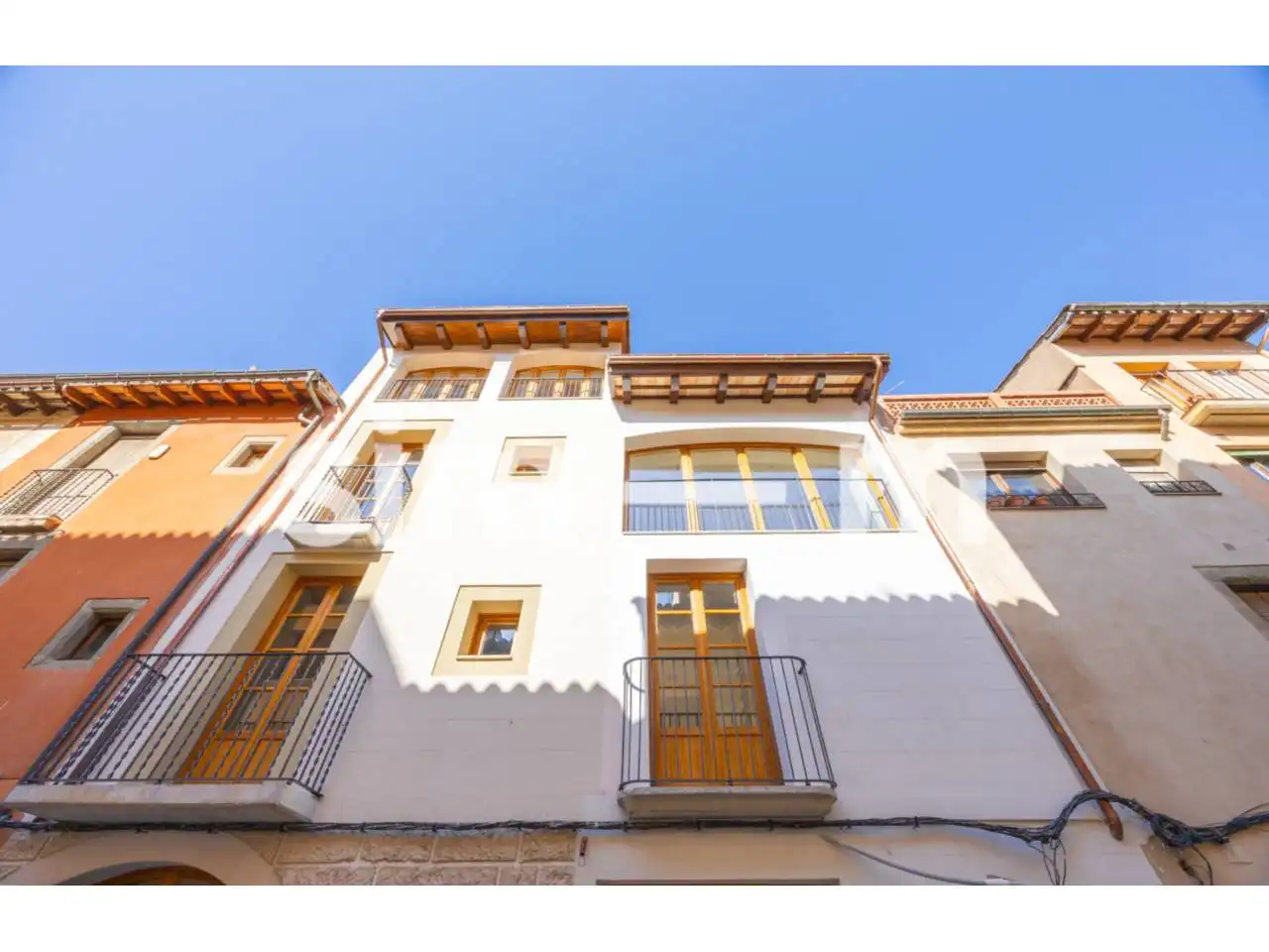 Vista exterior de Piso en venta en Vic con Aire acondicionado, Calefacción y Balcón