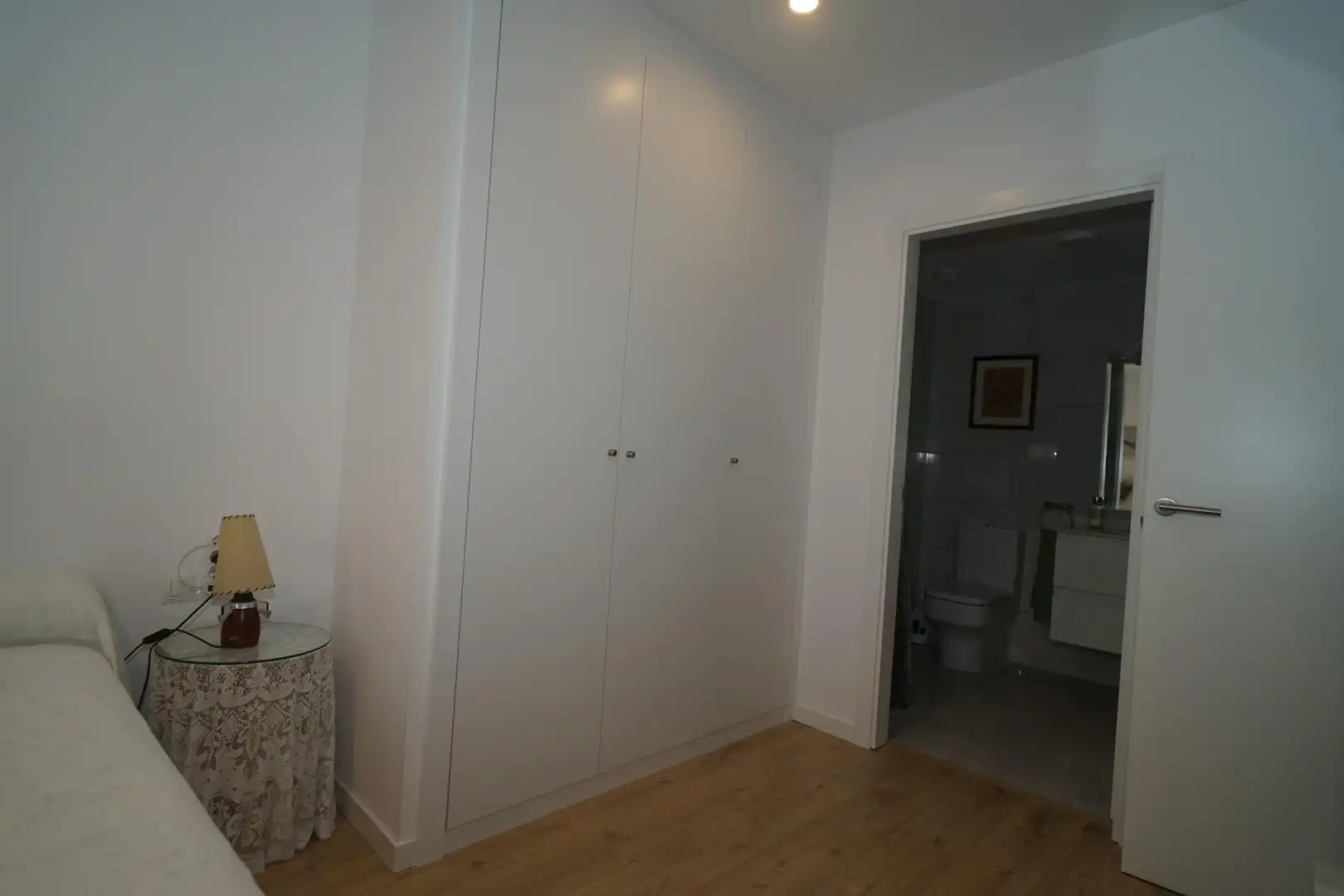Schlafzimmer von Wohnung zur Miete in Santa Cruz de Bezana mit Parkett