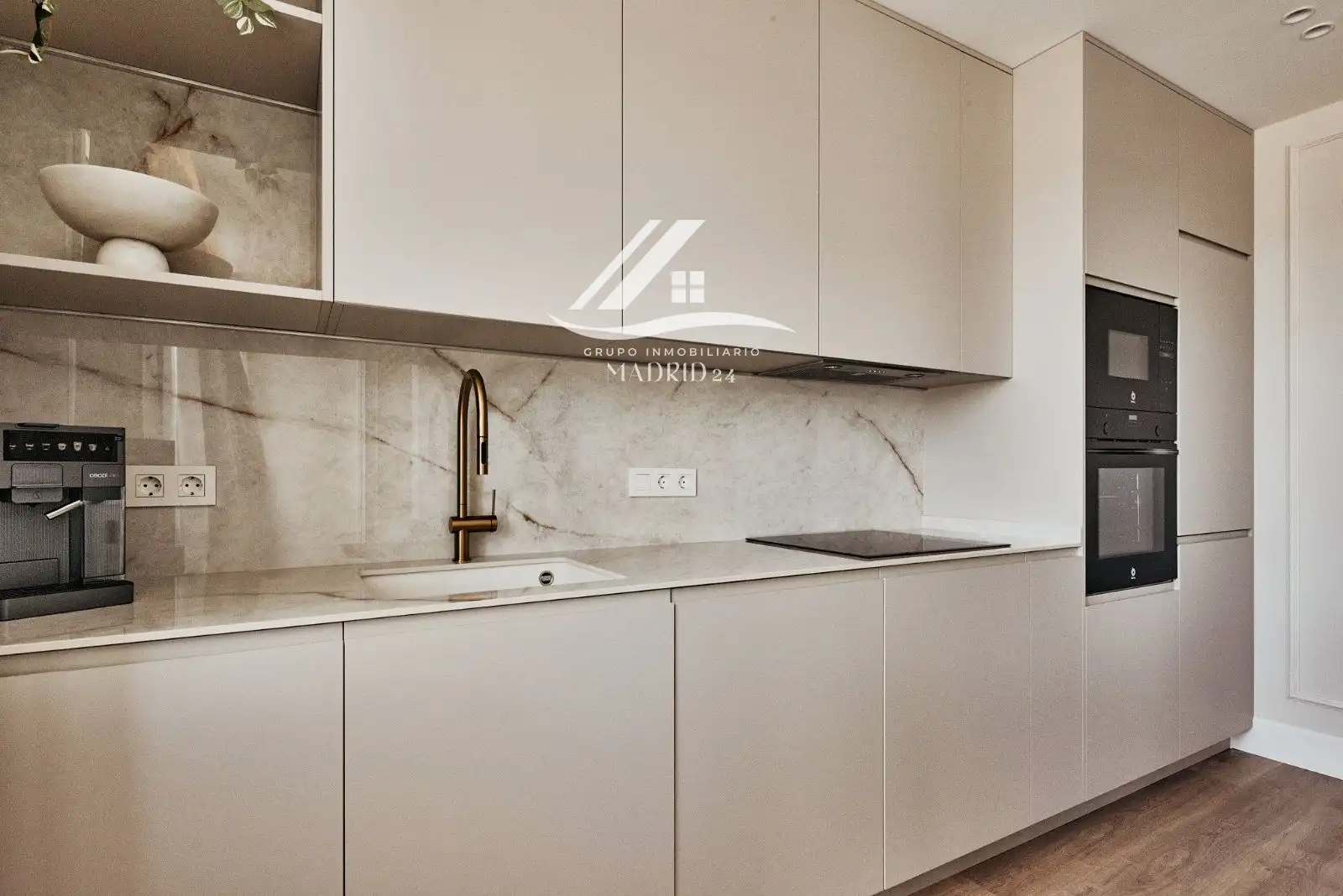 Flat with lift for sale in N/A, imagen 9