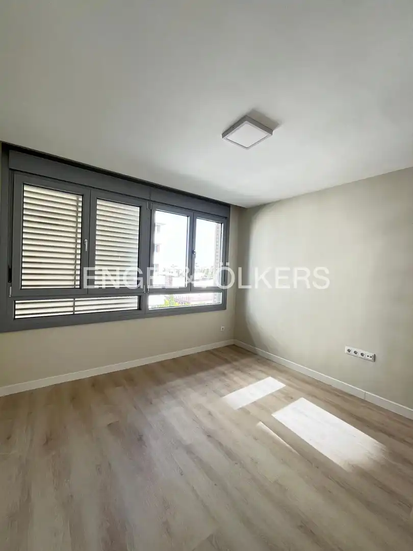 Bedroom of Flat for rent in Madrid  with Air Conditioner, Heating and Terrace