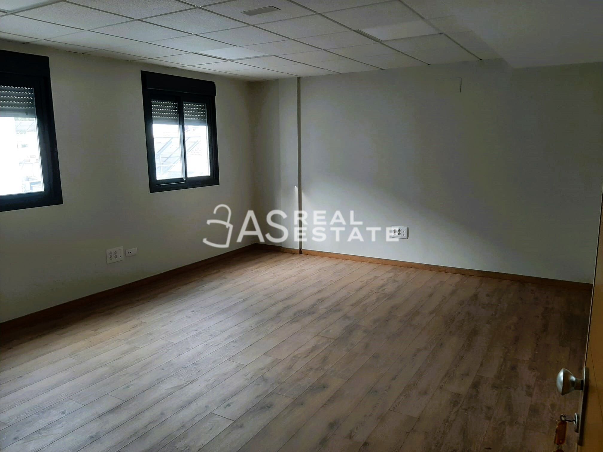 Office for sale in Calle Desierto de Tabernas, Arco Norte - Avda. España