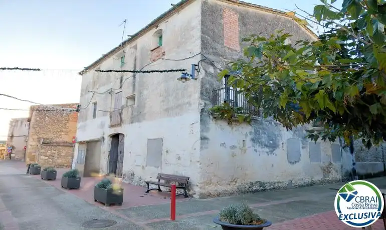 Casa en venda a Santa Llogaia d'Àlguema