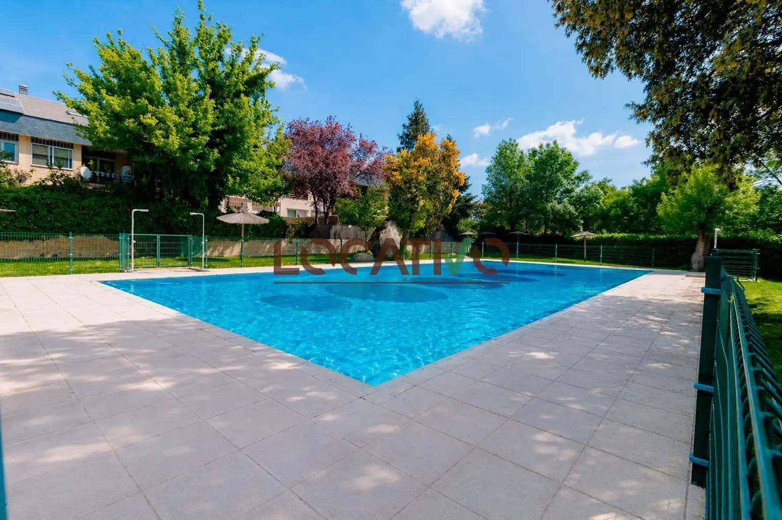 Piscina de Dúplex en venda en Alpedrete amb Aire condicionat, Calefacció i Terrassa