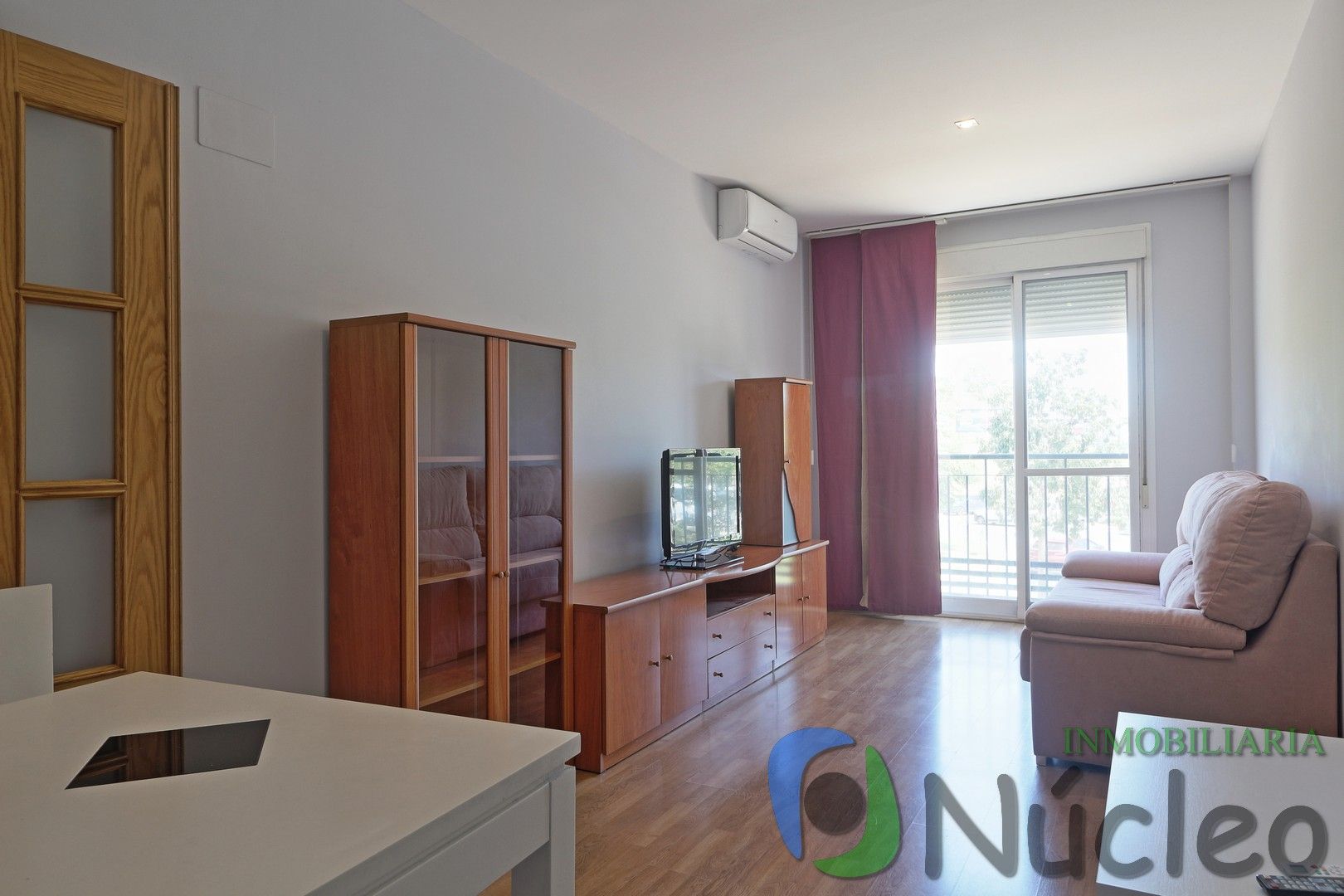 Sala d'estar de Apartament de lloguer en Badajoz Capital amb Aire condicionat, Moblat i Rentadora