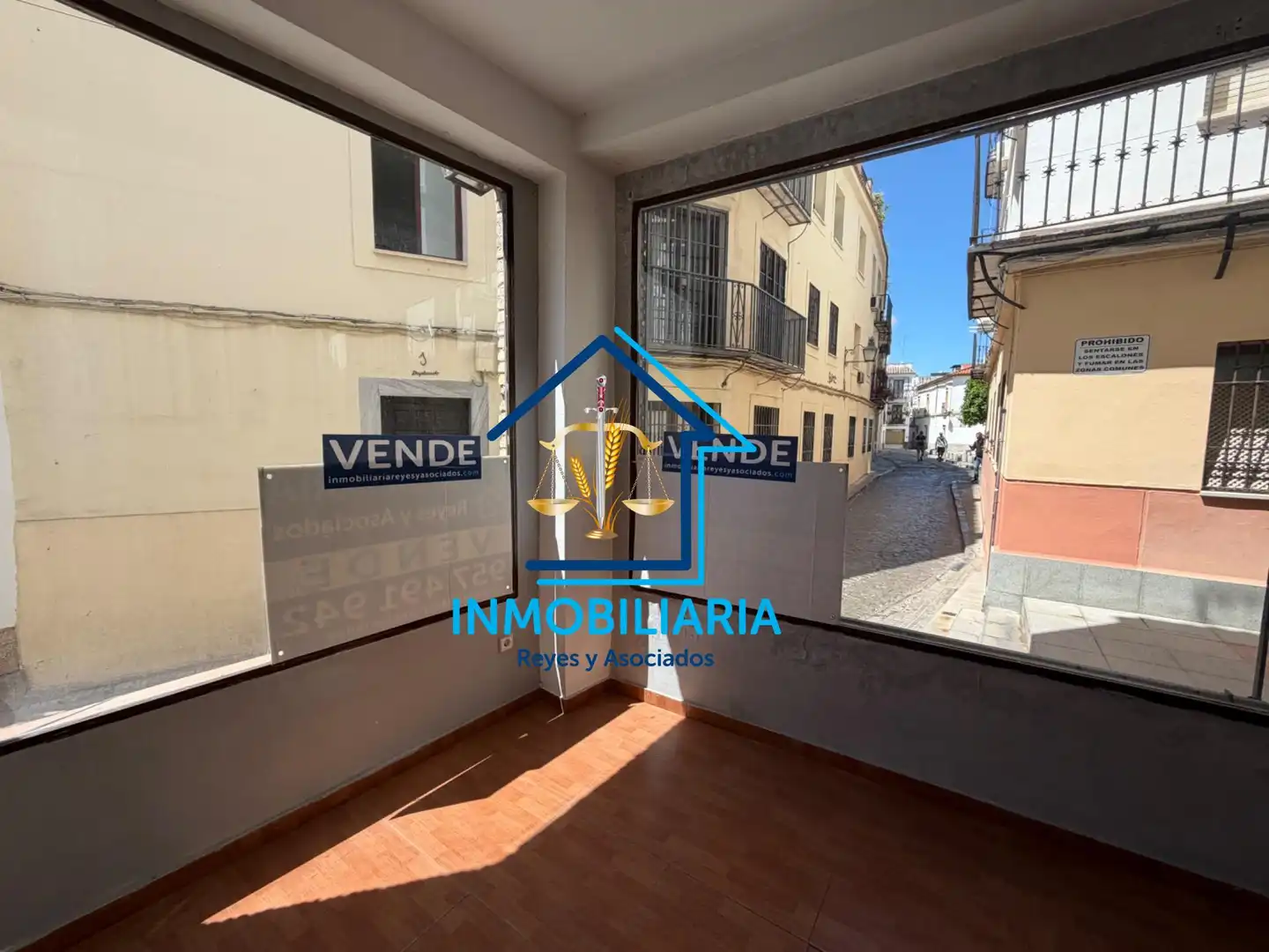 Vista exterior de Local en venta en Córdoba con Aire acondicionado