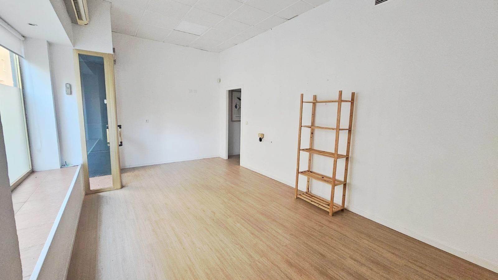 Office to rent in  Córdoba Capital  with Air Conditioner