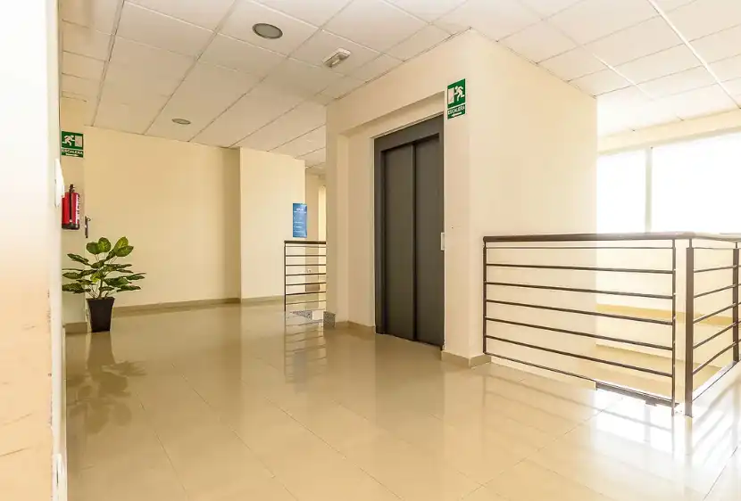 Local comercial en venda a Avenida de los Vinos 3, imagen 9