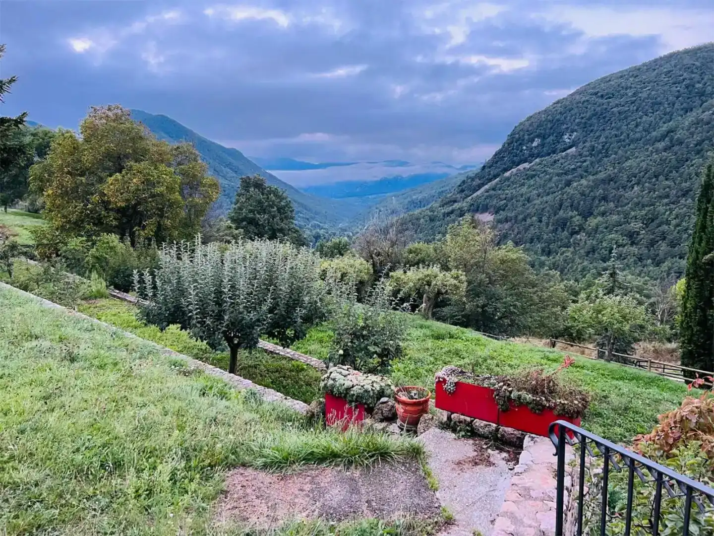 Vista exterior de Casa o xalet en venda en La Coma i la Pedra amb Balcó
