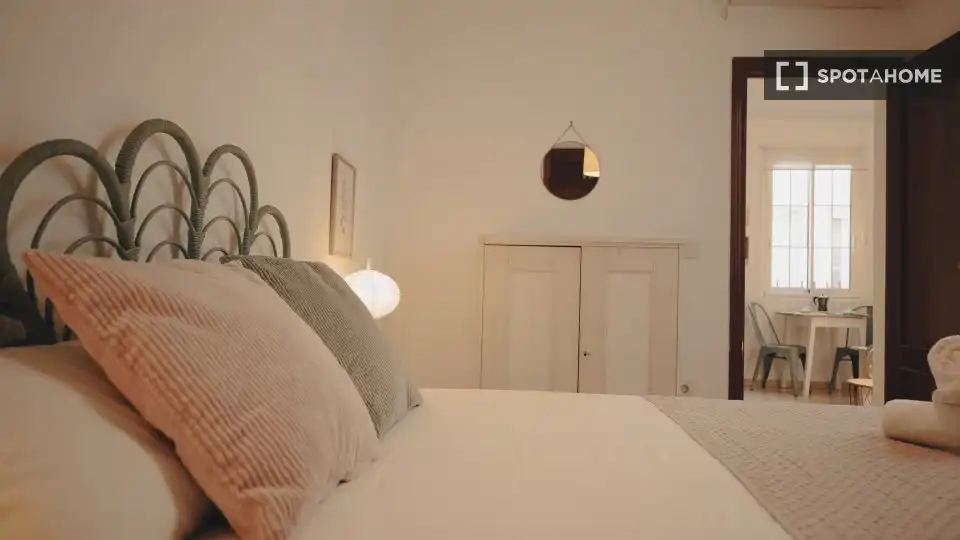 Habitació a Sevilla, Sevilla