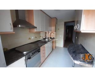 Kitchen of Flat for sale in Tortosa  with Parquet flooring and Terrace