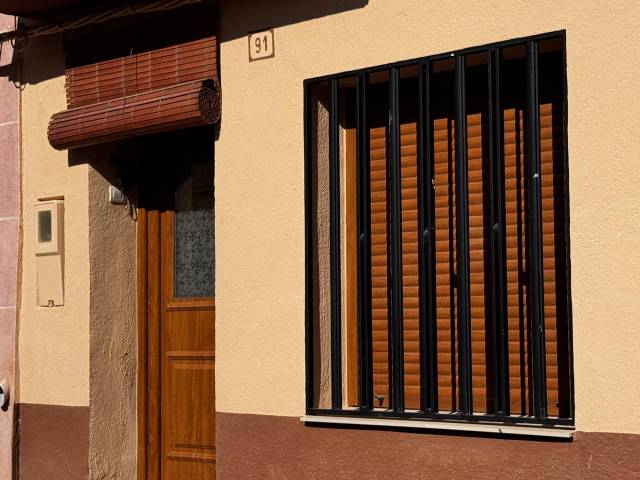 Casa-chalet en Venta en All en Vilanova d'Alcolea