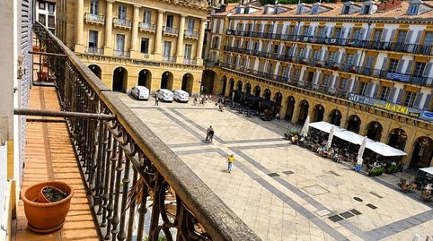 Foto 2 de Piso en venta en Konstituzio Plaza, Parte Vieja, Donostia - San Sebastián